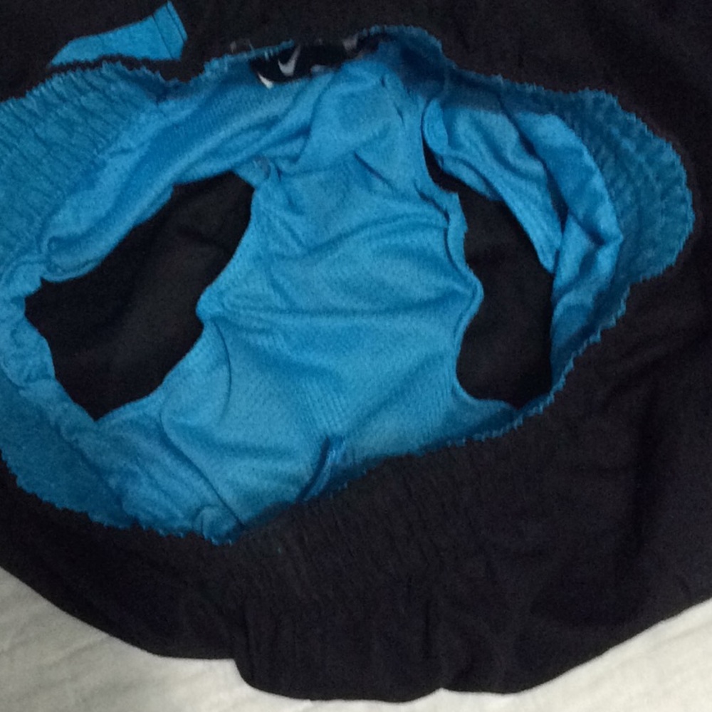 Nike boys bathing trunks size large (12-13) - Picture 6 of 6